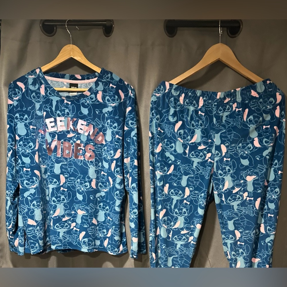Women’s Disney’s Lilo and Stitch Weekend Vibes Pajama Top and Pants - Size L